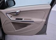 Volvo S60 13