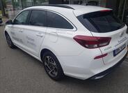Hyundai i30 4