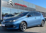Toyota Auris 1