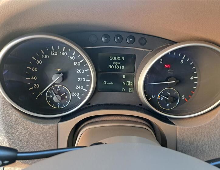 Mercedes-Benz Třídy M 30