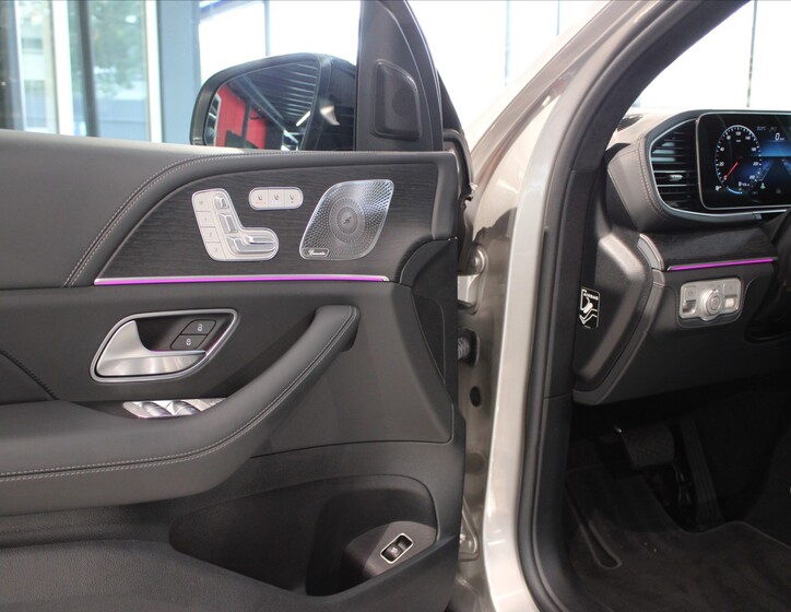 Mercedes-Benz GLE 10
