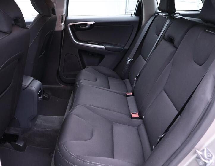 Volvo XC60 16