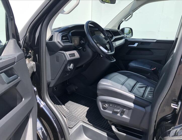 Volkswagen Multivan 5