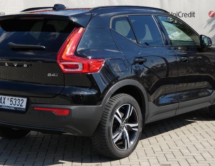 Volvo XC40 3