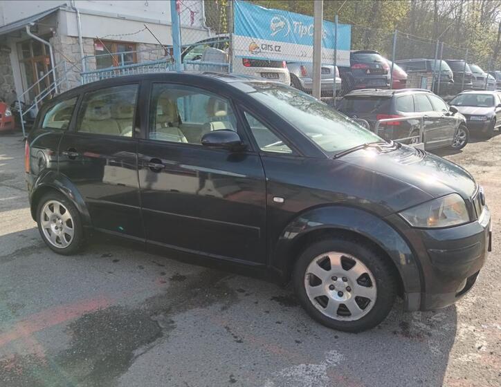 Audi A2 12