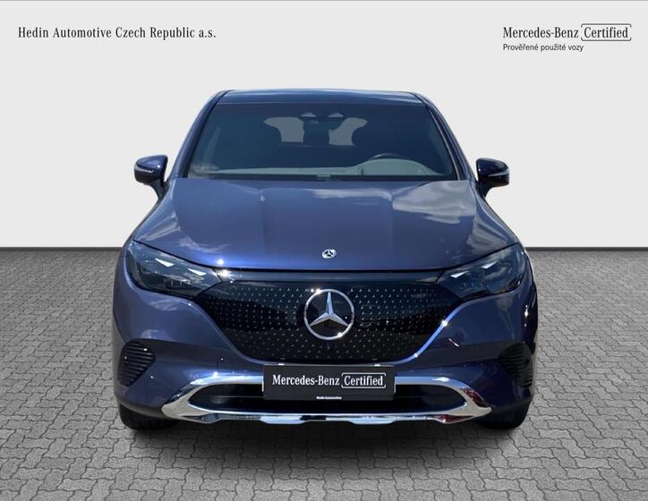 Mercedes-Benz EQE 8