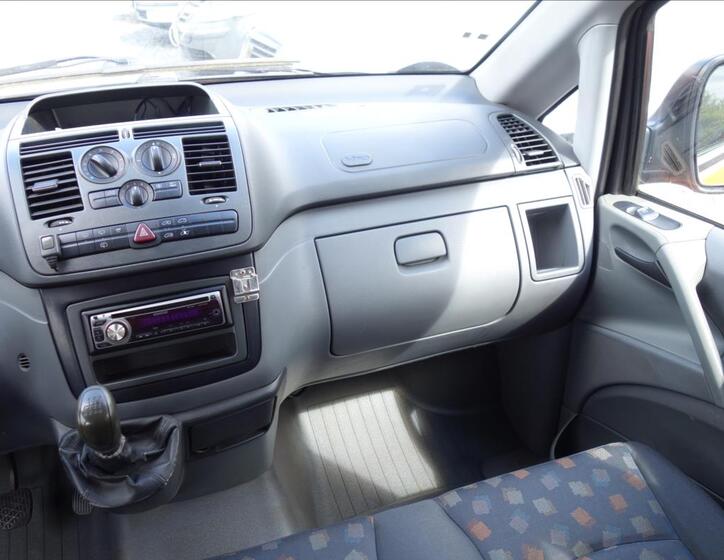 Mercedes-Benz Vito 19