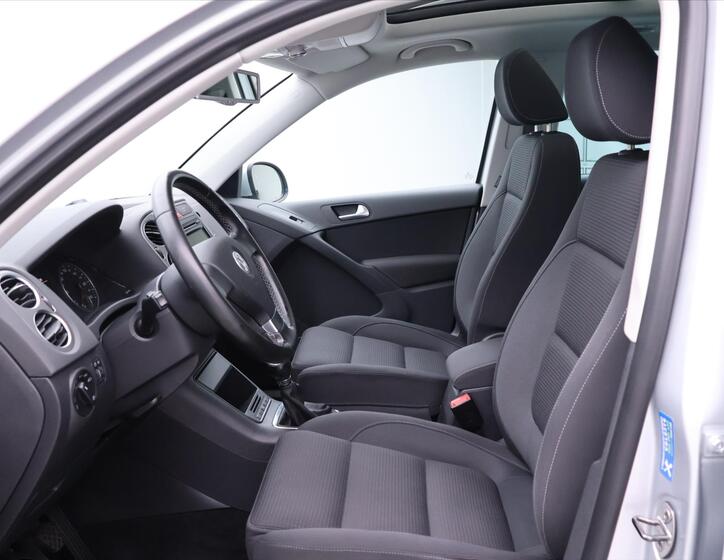 Volkswagen Tiguan 12