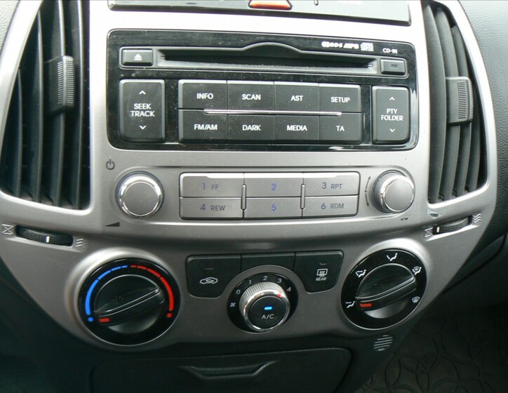Hyundai i20 13
