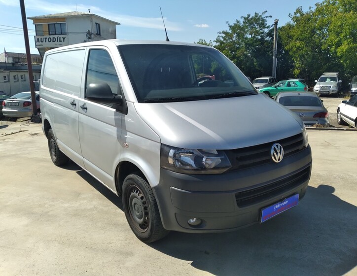 Volkswagen Transporter 1