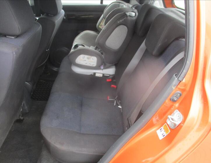 Suzuki Swift 8
