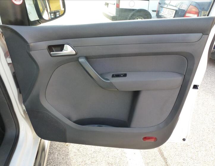 Volkswagen Caddy 24