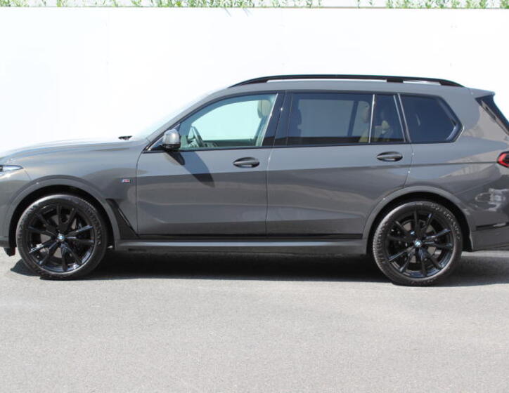 BMW X7 7