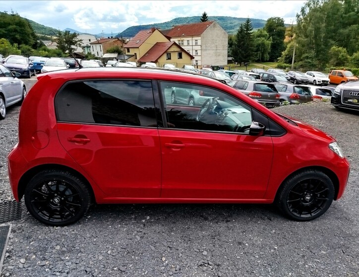 Volkswagen up! 7