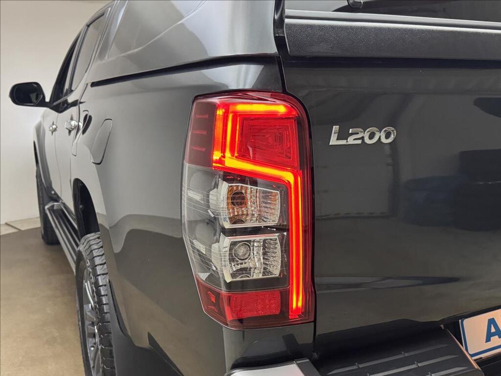 Mitsubishi L200 37