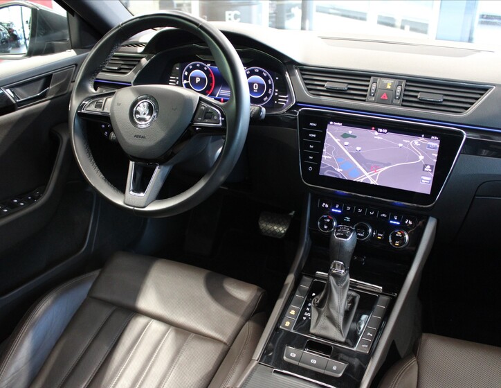 Škoda Superb 15