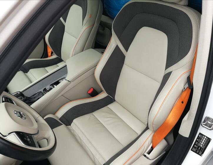 Volvo V90 14
