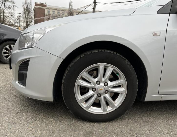 Chevrolet Cruze 29