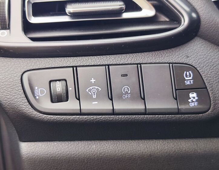 Hyundai i30 31