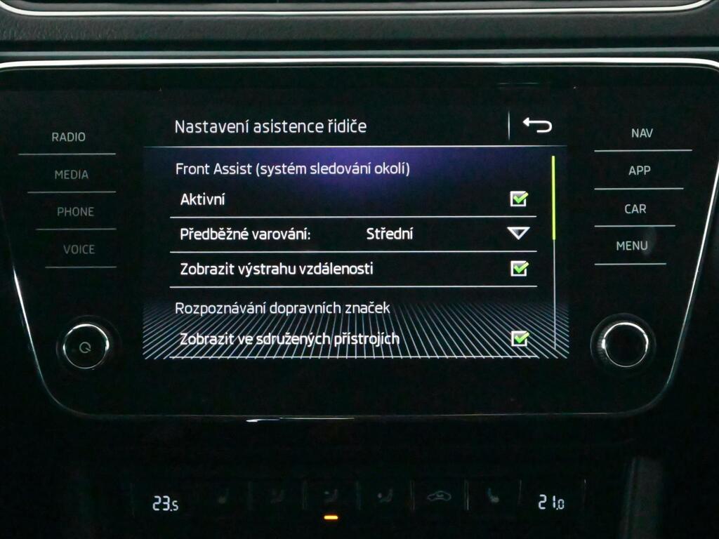 Škoda Superb 12