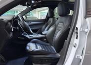 Alfa Romeo Stelvio 7