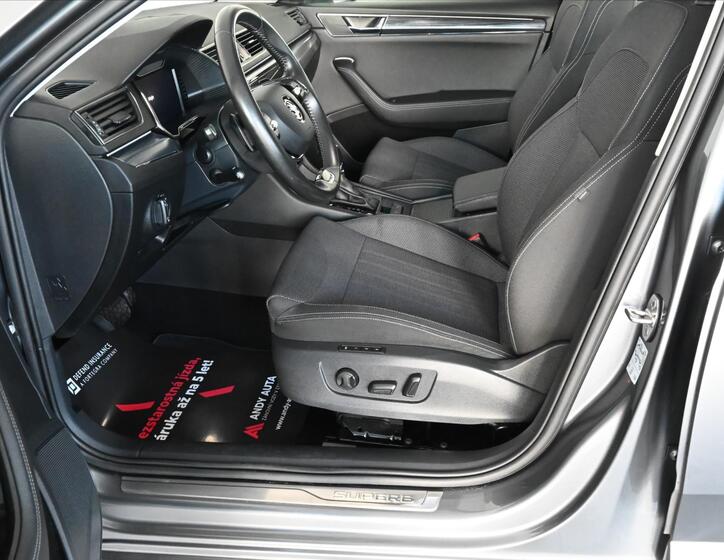 Škoda Superb 9