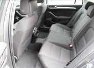 Volkswagen Passat 13