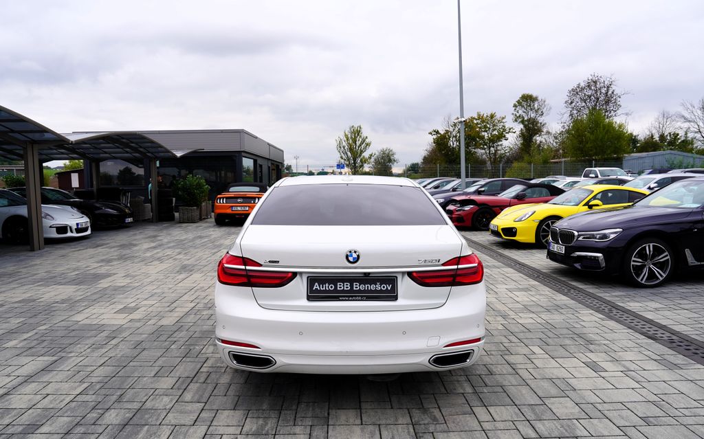 BMW Řada 7