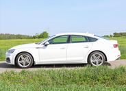 Audi A5 4