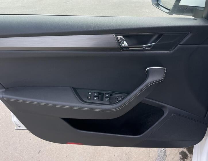 Škoda Superb 15