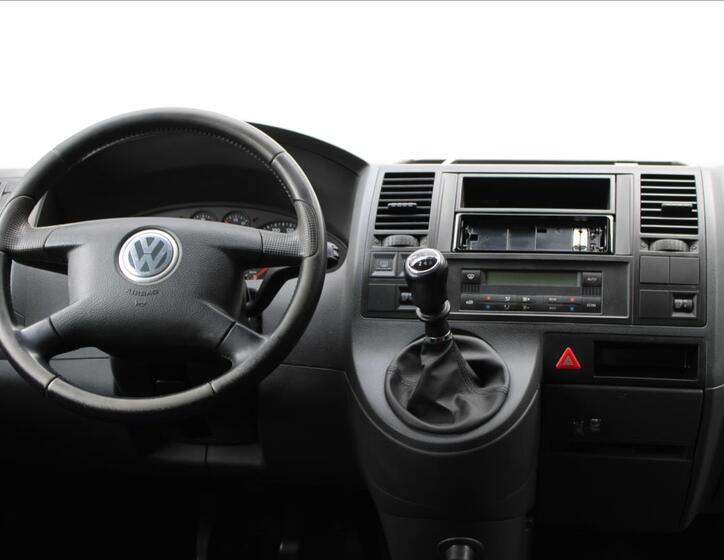 Volkswagen Caravelle 22