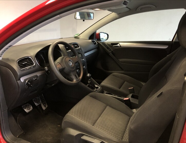 Volkswagen Golf 9