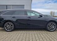 KIA Ceed 4