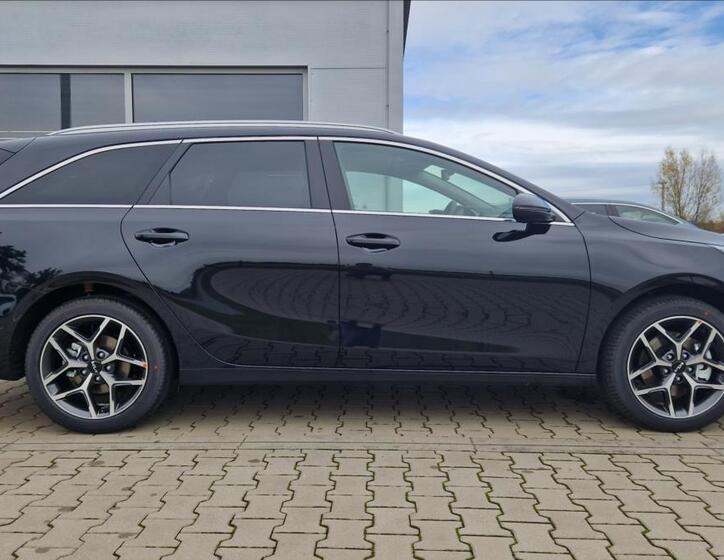 KIA Ceed 4