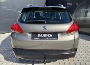 Peugeot 2008 8