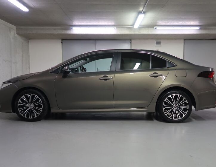 Toyota Corolla 8