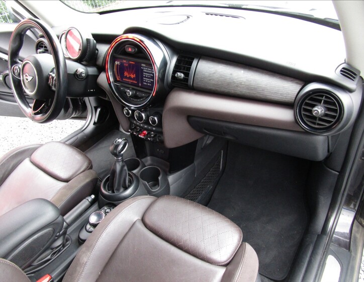 Mini Cooper 17