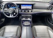 Mercedes-Benz Třídy E 12