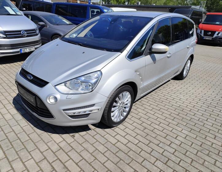 Ford S-MAX 1