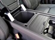 Land Rover Defender 20