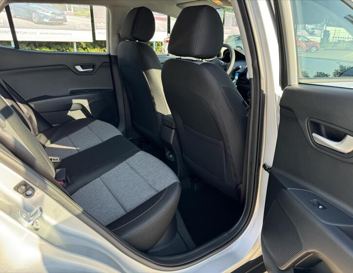 KIA Stonic 19