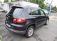 Volkswagen Tiguan 6
