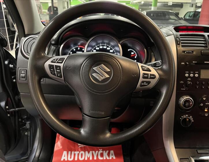 Suzuki Grand Vitara 23