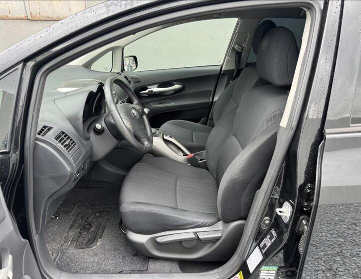 Toyota Auris 20