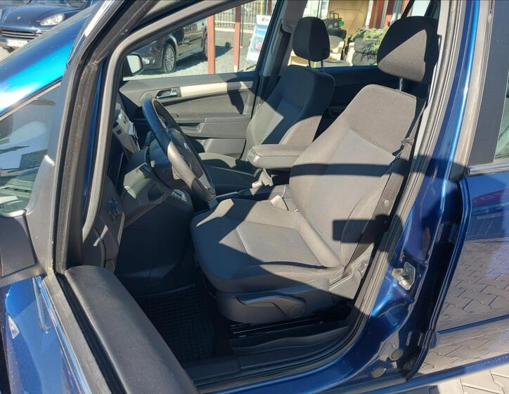 Opel Zafira 9