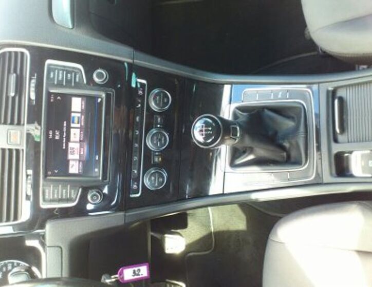 Volkswagen Golf 11