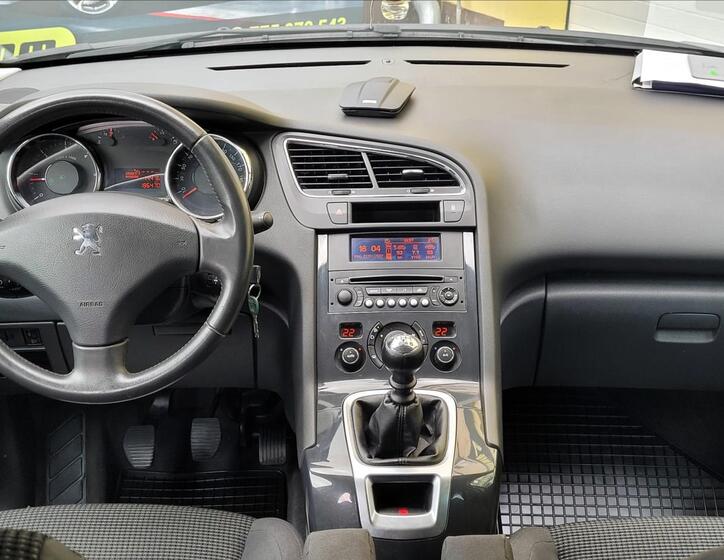 Peugeot 5008 33