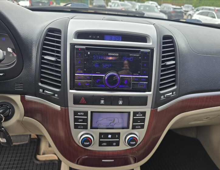 Hyundai Santa Fe 22