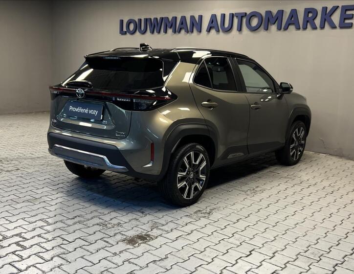 Toyota Yaris Cross 2