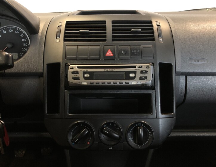 Volkswagen Polo 15